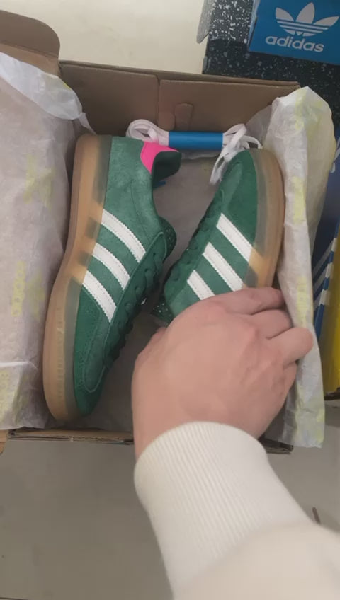 Gazelle Indoor , Pink and Green